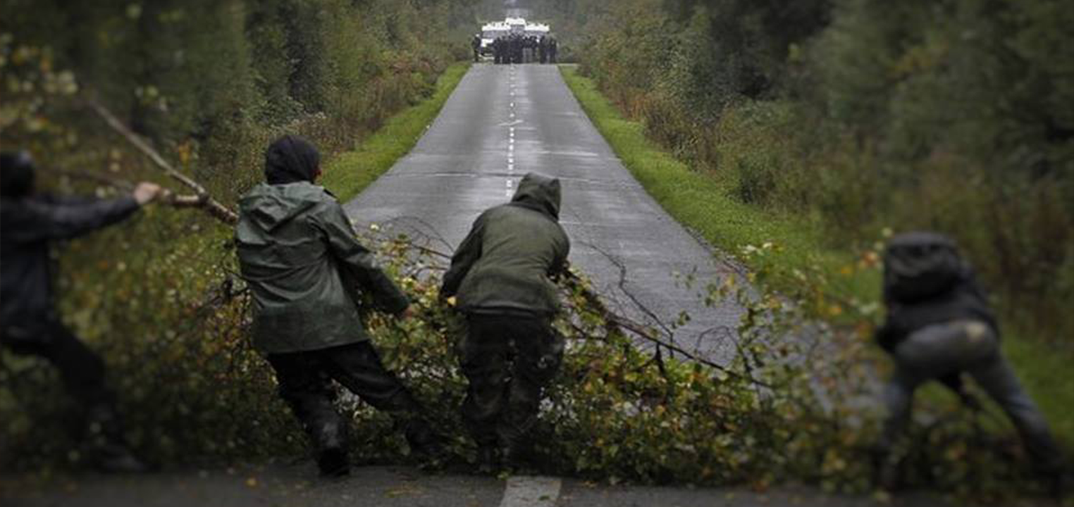 Zad Battles Thousands Of Police During Attempted Eviction Of Autonomous Zone In France Unicorn Riot