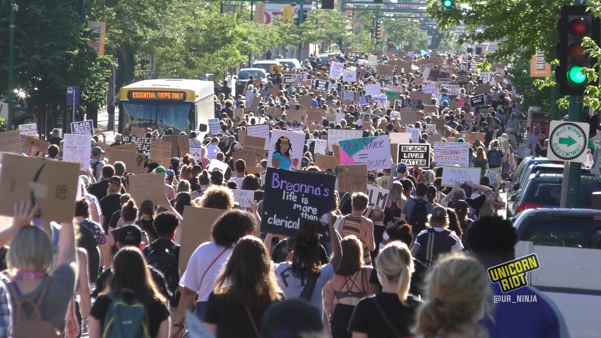 Thousands march down Lake St in Minneapolis for Breonna Taylor