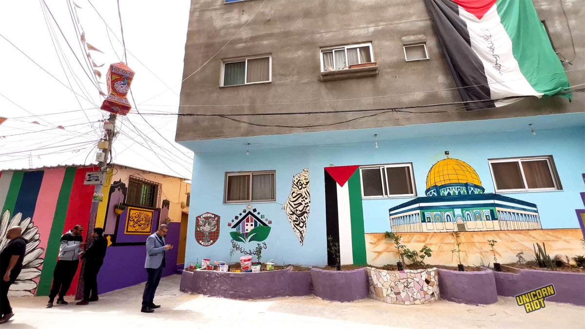 'Colorful Neighborhood' in Gaza Celebrates Ramadan with Vibrant Colors