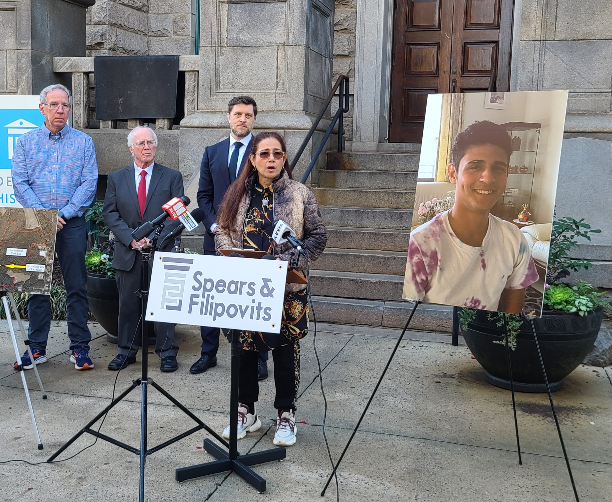 press conference - UNICORN RIOT